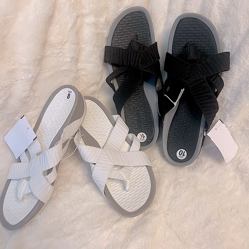 BareTraps Diana Strappy
Sandals